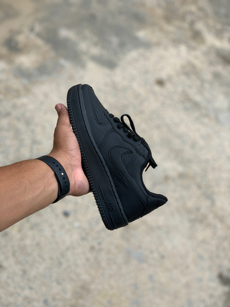 Tênis Nike Air Force F1